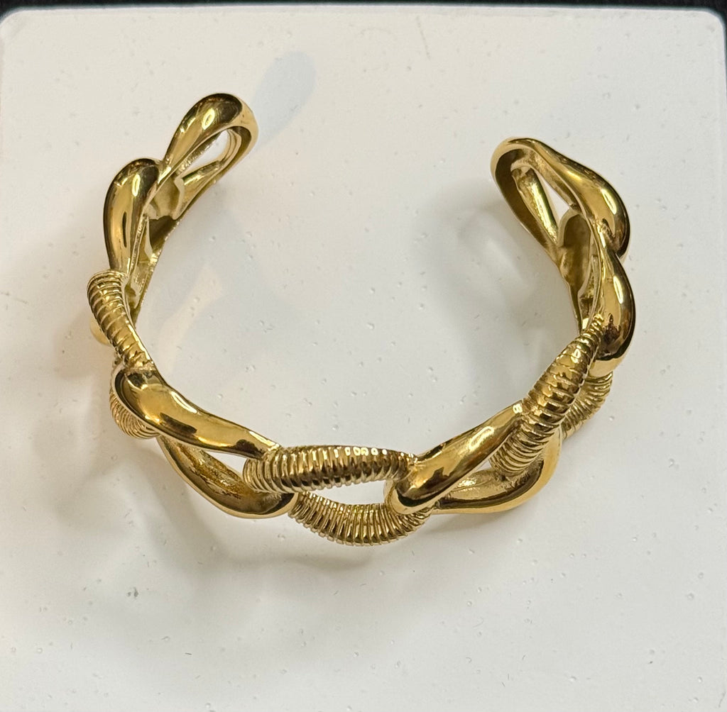 Yingtai Cuff Bracelet